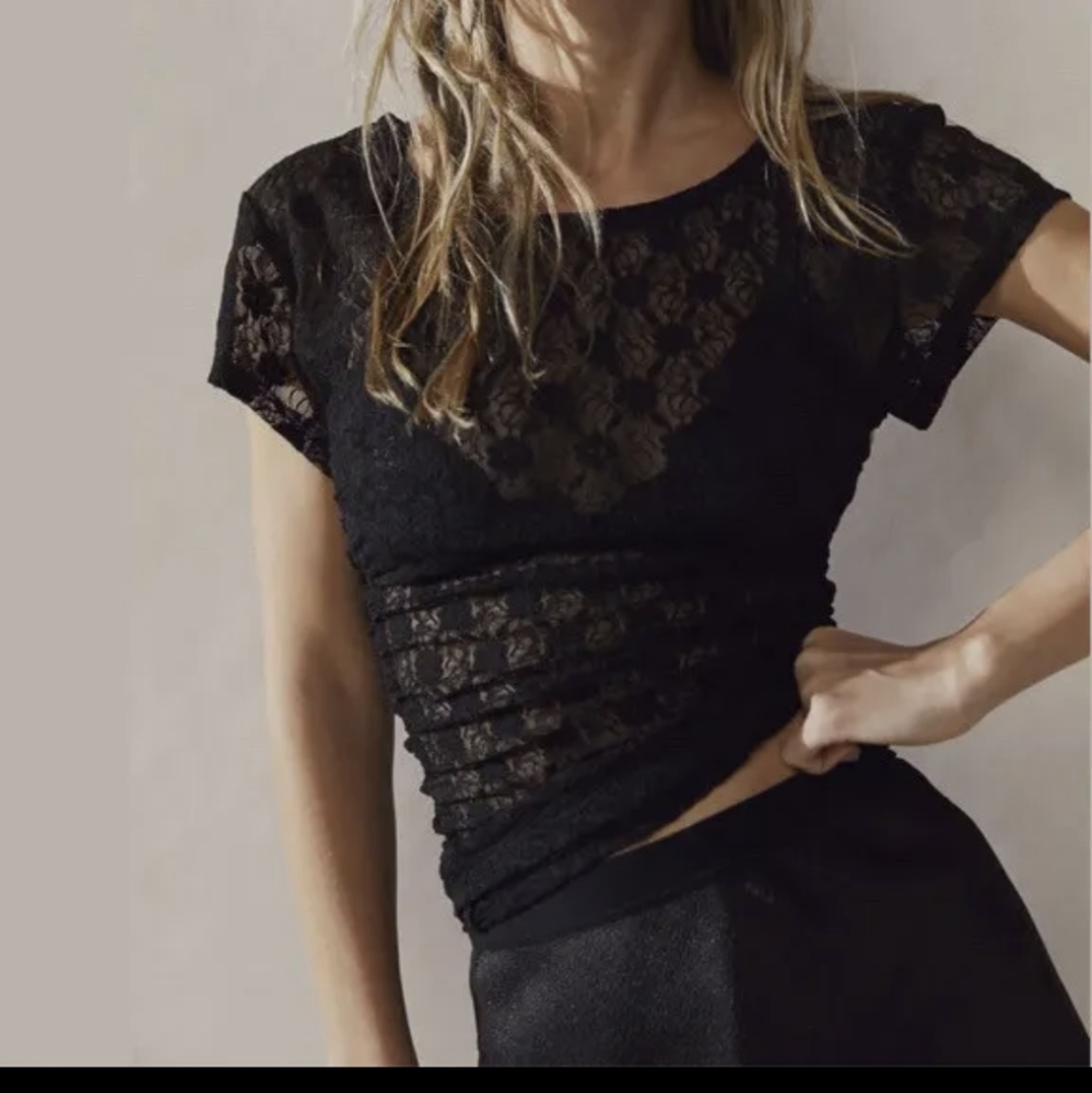 Free People xs Keep it Simple Lace Baby Tee‎ Short Slv Sheer black Ruched Top
